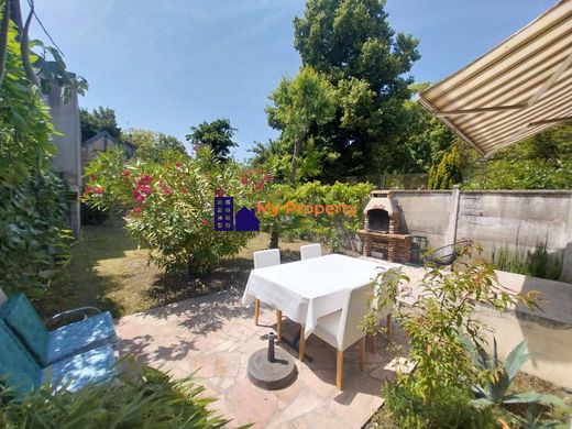 Πολυτελή κατοικία σε Houilles, Yvelines