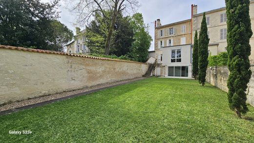 Элитный дом, Niort, Deux-Sèvres