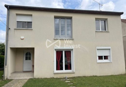 Casa di lusso a Tremblay-en-France, Seine-Saint-Denis
