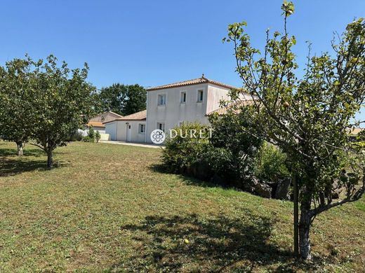 豪宅  Le Fenouiller, Vendée