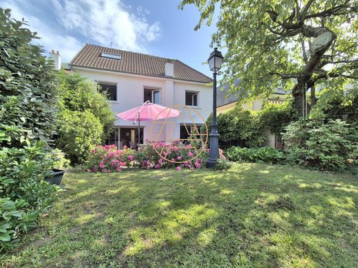 Luxus-Haus in La Varenne-Saint-Hilaire, Val-de-Marne