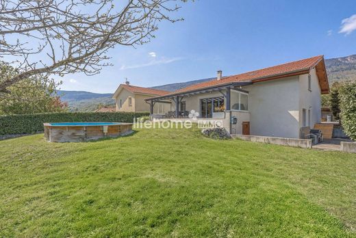 Luxury home in Péron, Ain