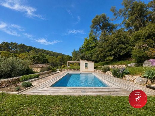 Luxury home in Le Luc, Var