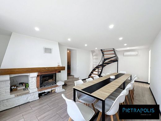 호화 저택 / Régnié-Durette, Rhône