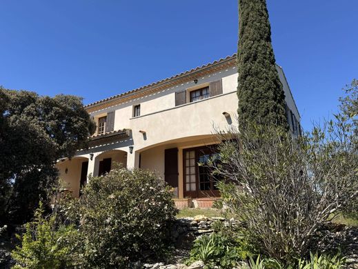 Luxury home in Caumont-sur-Durance, Vaucluse