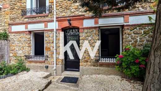 Casa di lusso a Enghien-les-Bains, Val d'Oise