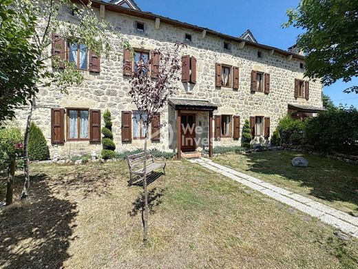 Casa di lusso a Châteauneuf-de-Randon, Lozère