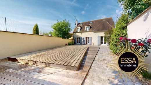 Casa di lusso a Chavenay, Yvelines