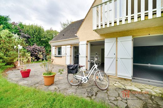 Πολυτελή κατοικία σε Marolles-en-Brie, Val-de-Marne