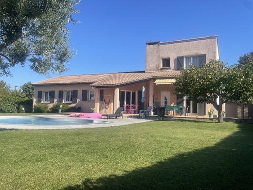 Luxury home in Montélimar, Drôme