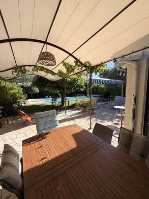 Casa di lusso a Salernes, Var