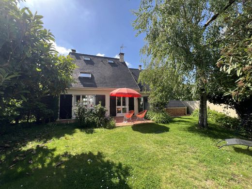 Luksusowy dom w Saint-Aubin-des-Bois, Eure-et-Loir