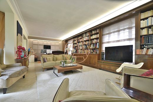 Luxury home in Saint-Maur-des-Fossés, Val-de-Marne