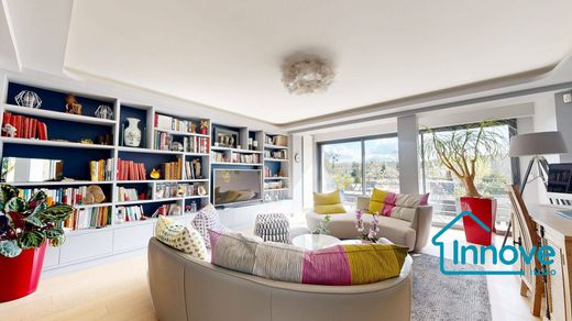Apartment in Versailles, Yvelines