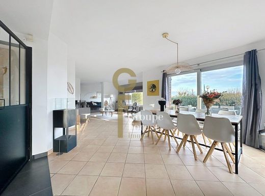 Luxus-Haus in Beaucamps-Ligny, Nord