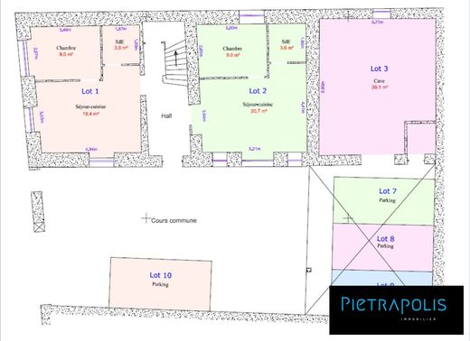 Edificio en Saint-Symphorien-d'Ancelles, Saona y Loira