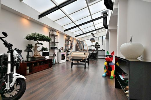 Apartment / Etagenwohnung in Saint-Maur-des-Fossés, Val-de-Marne