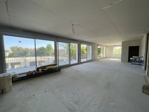 Apartment in Bordeaux, Gironde