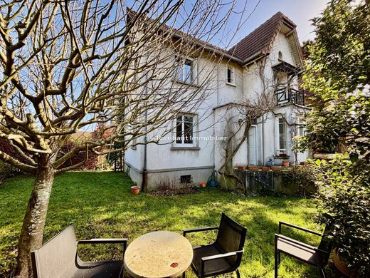 Luxury home in La Celle-Saint-Cloud, Yvelines