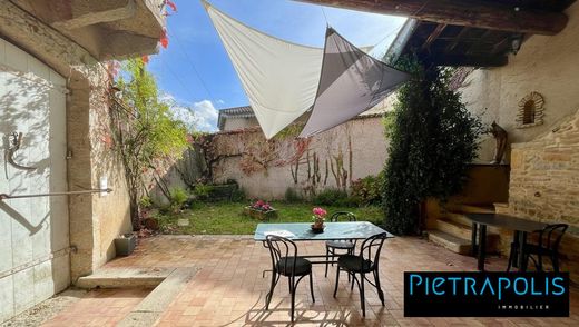 Элитный дом, Saint-Cyr-au-Mont-d'Or, Rhône