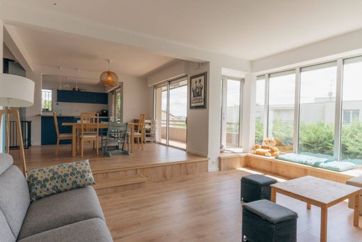 Casa di lusso a Clermont-Ferrand, Puy-de-Dôme