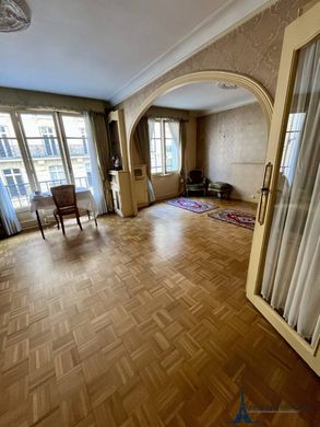 Apartment / Etagenwohnung in Monceau, Courcelles, Ternes, Paris