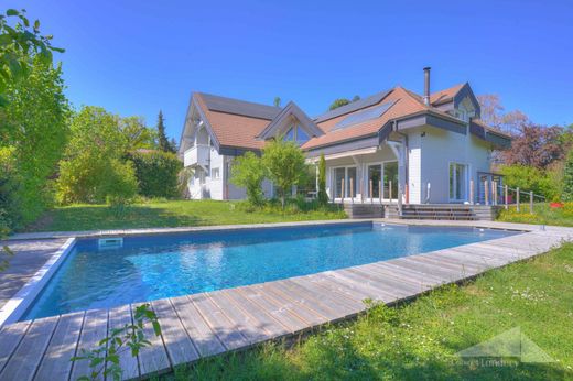 Luxury home in Prévessin-Moëns, Ain