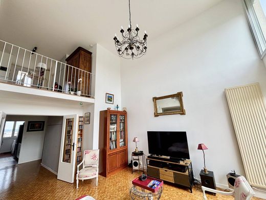 Daire Noisy-le-Grand, Seine-Saint-Denis