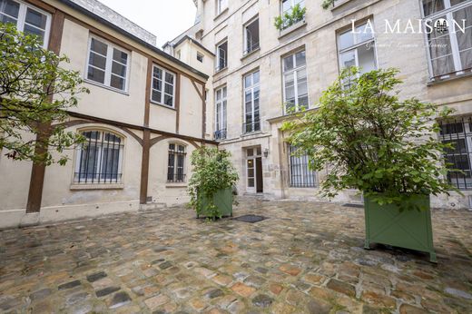 Daire Beaubourg, Marais, Notre Dame - Ile de La Cité, Paris