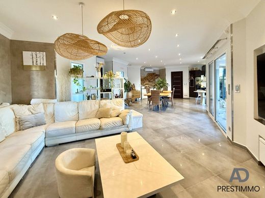 Lüks ev Biguglia, Upper Corsica