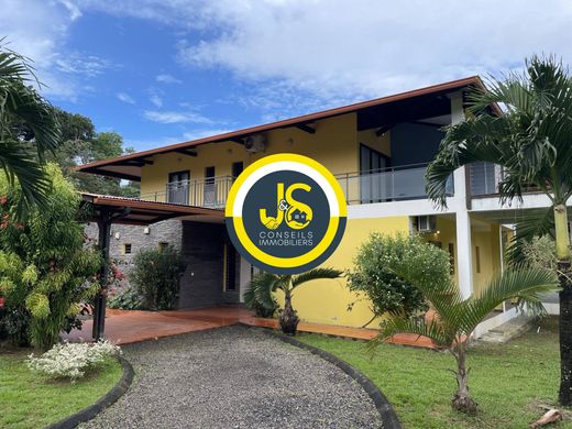 Casa di lusso a Montsinéry-Tonnegrande, Arrondissement de Cayenne