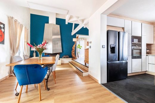 Luxury home in Villenave-d'Ornon, Gironde