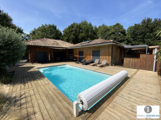 Luxe woning in Vensac, Gironde