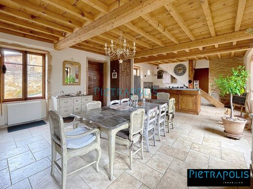 Casa di lusso a Charnay, Rhône