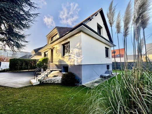 Luxus-Haus in Caen, Calvados