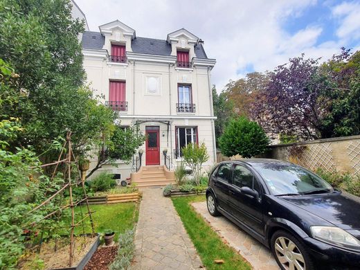 Luxe woning in Argenteuil, Val d'Oise