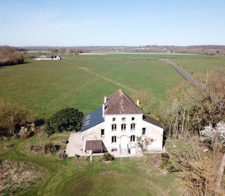 Luxury home in Saint-Martin-des-Bois, Loir-et-Cher