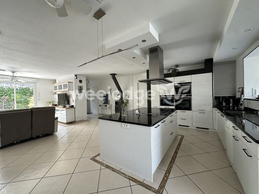 Casa di lusso a Colomiers, Alta Garonna