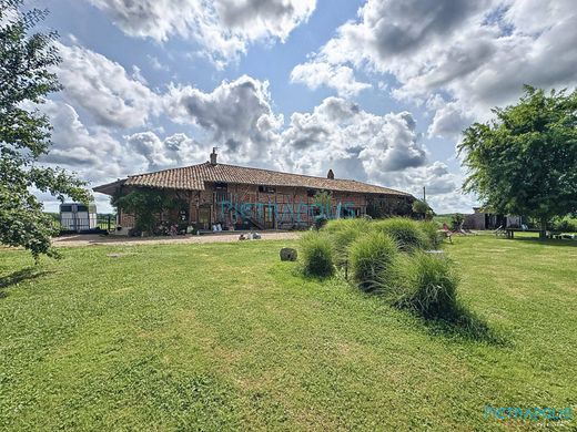 Casa de lujo en Montrevel-en-Bresse, Ain