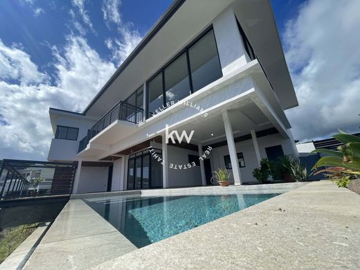 منزل ﻓﻲ Punaauia, Îles du Vent