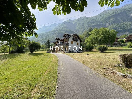 Luxe woning in Fréterive, Savoy