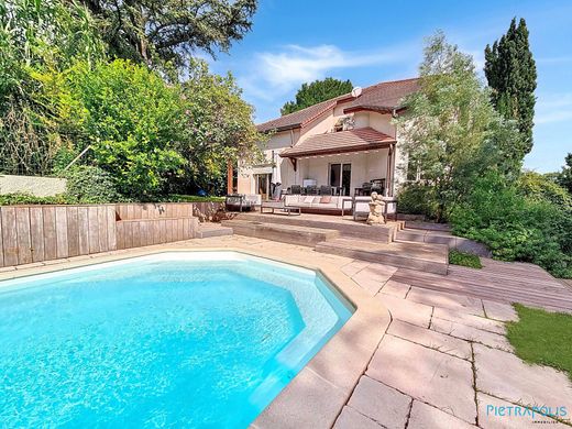 Luxury home in Vénissieux, Rhône