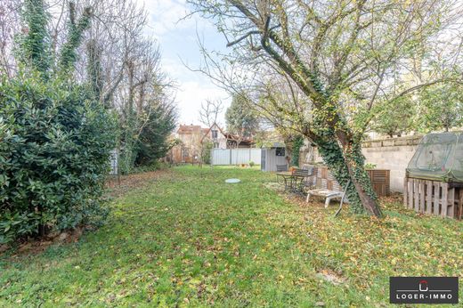 Luxury home in Le Perreux-sur-Marne, Val-de-Marne