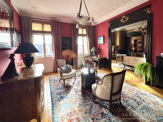 Apartment in Saint-Étienne, Loire