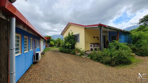 호화 저택 / Païta, Province Sud