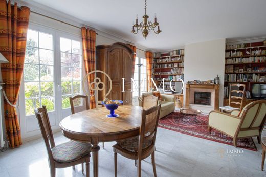 Maison de luxe à L'Haÿ-les-Roses, Val-de-Marne