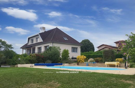 Luxury home in Vindry-sur-Turdine, Rhône