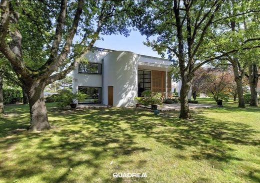 Luxus-Haus in Launaguet, Haute-Garonne