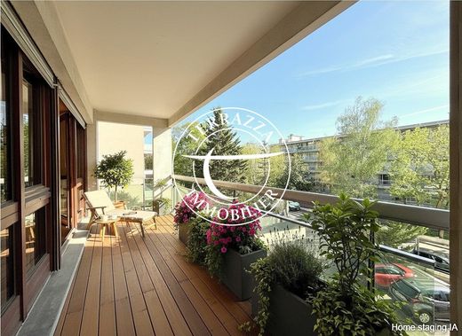 Apartment / Etagenwohnung in Le Pecq, Yvelines