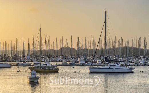 Wohnkomplexe in Locmiquélic, Morbihan